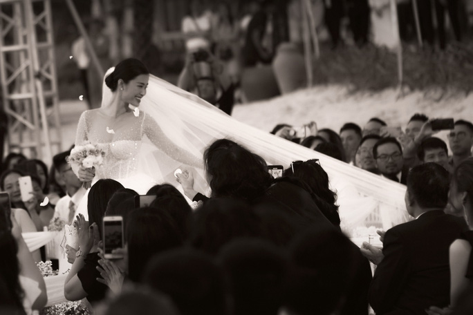 Vì sao đám cưới Đông Nhi được cho là đám cưới thế kỷ? - Ảnh 3.