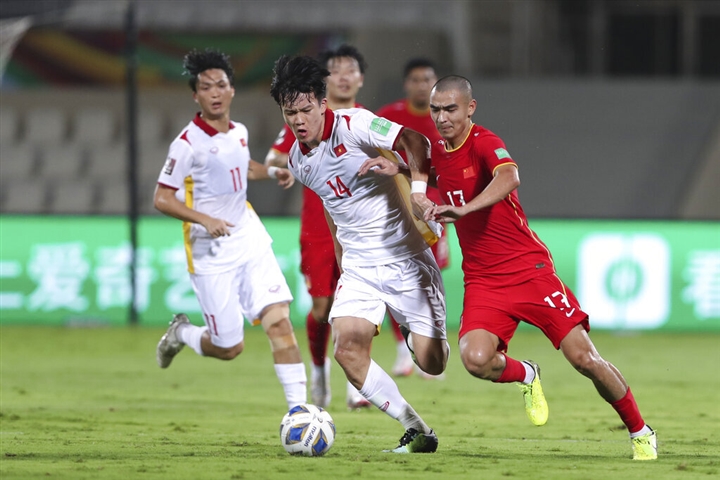 Hồ Tấn Tài: Gặp Oman, tuyển Việt Nam cố gắng có điểm - 1