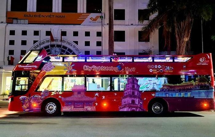 Loại xe buýt mui trần đang hoạt động ở một số thành phố