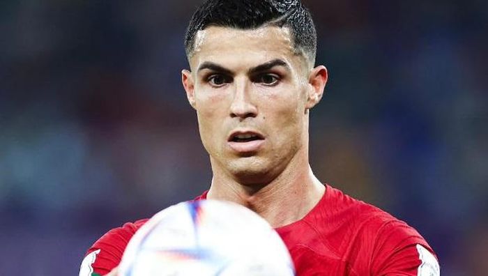 Ronaldo trở thành cầu thủ đầu tiên ghi bàn tại cả 5 kỳ World Cup.