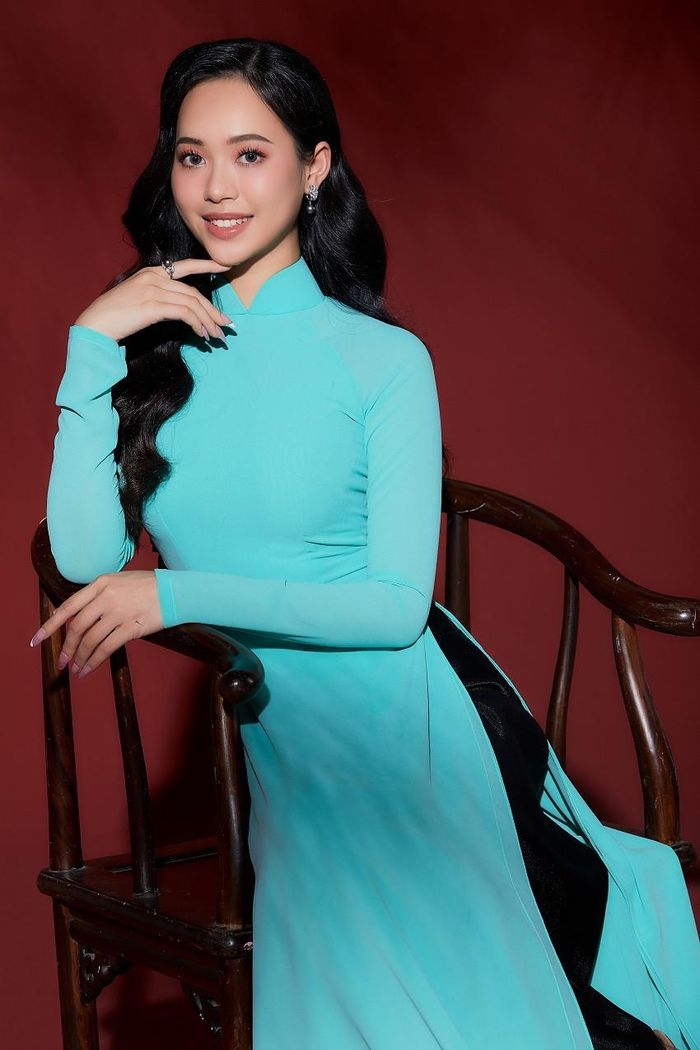 Trịnh Thùy Linh (SBD 146) sinh năm 2002, đến từ Hà Nội. Hiện cô là sinh viên ĐH Kinh tế quốc dân. Thùy Linh sở hữu số đo 3 vòng 85-60-95 cm và cao 1,72 m, là một trong những thí sinh có chỉ số hình thể nổi bật và gây ấn tượng với vẻ đẹp sắc sảo cùng nụ cười tỏa nắng. 