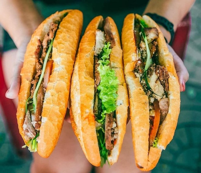 CNN bình chọn bánh mì Việt Nam nằm trong top 24 món bánh kẹp ngon nhất thế giới ảnh 1