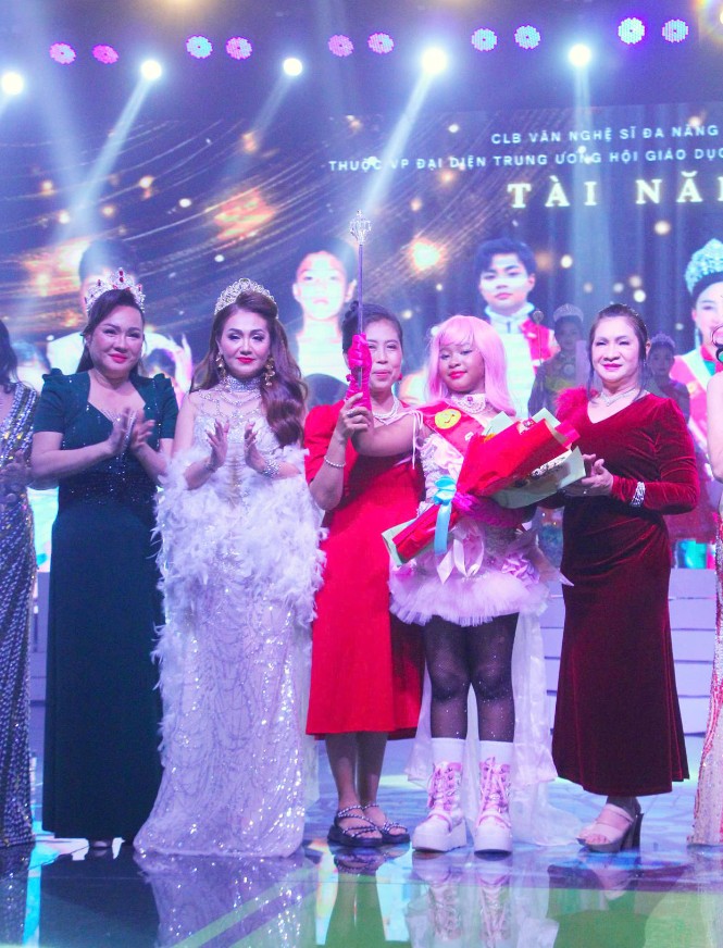 Hoa hậu Hoàng Thị Thuý Linh, giám khảo, Tài Năng Việt