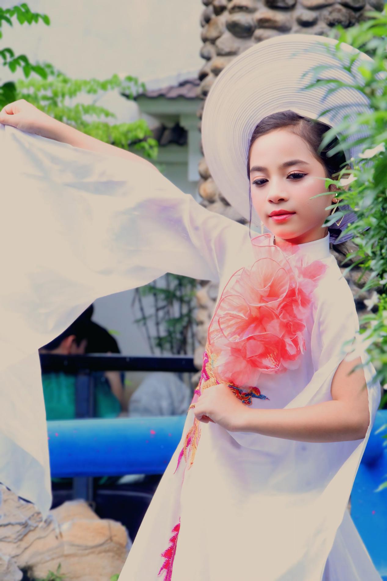 Huỳnh Thị Ngọc Anh, Tài Năng Việt