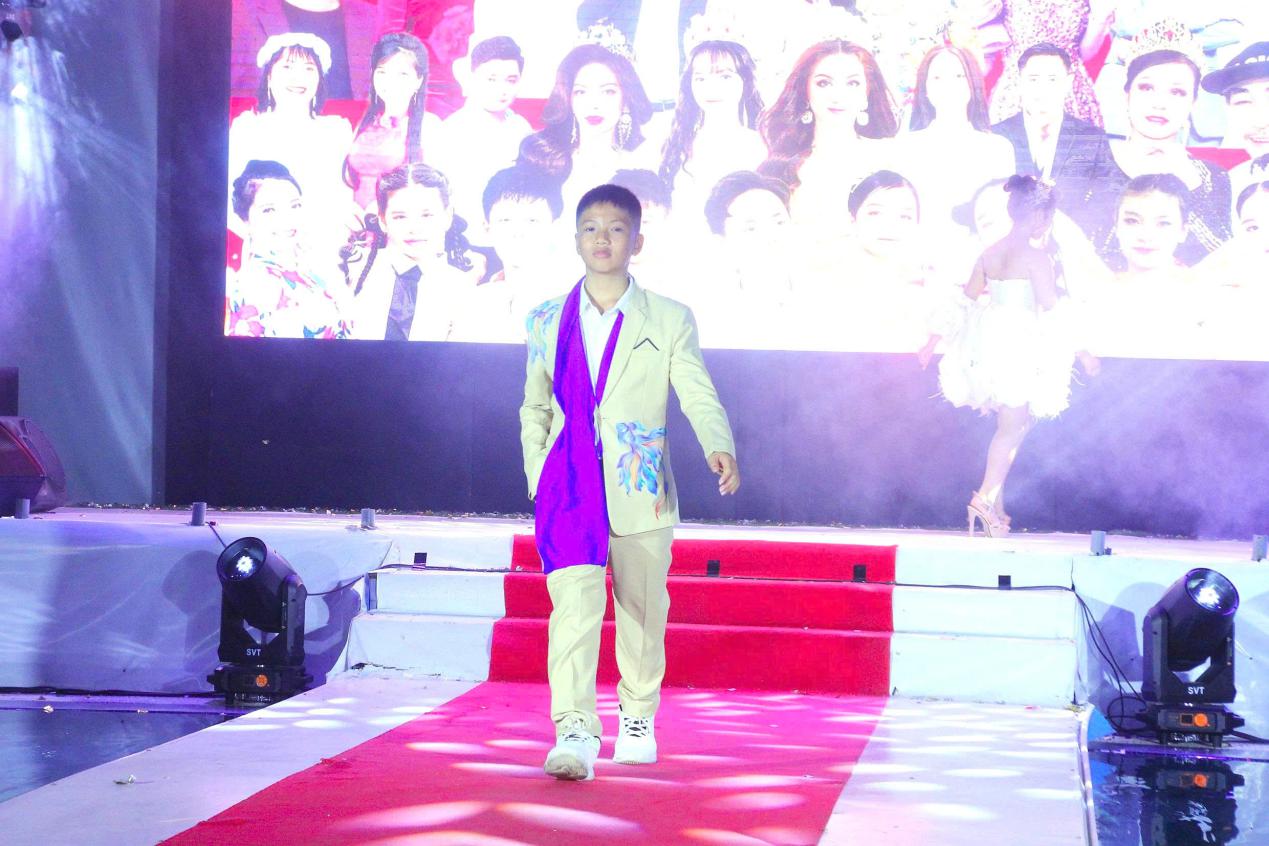 Trần Lê Hiển Long, Tài Năng Việt, Nam Vương