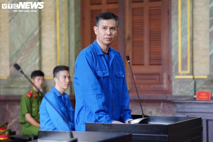 HĐXX TAND TP.HCM tuyên phạt bị cáo Phạm Văn Tam 4 năm 6 tháng tù. (Ảnh: Lương Ý)